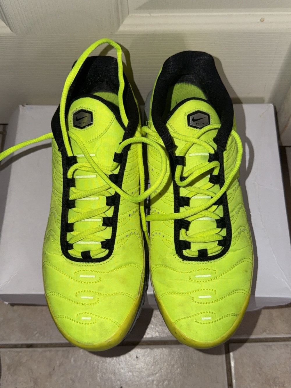 Nike Air Max Plus Premium "Full Volt" Size 8